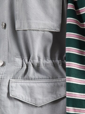 Calvin Klein Jeans Жилетка в Серый