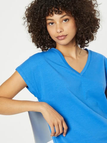 b.young T-Shirt 'PANDINNA' in Blau