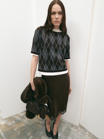 MANGO Pullover i grå