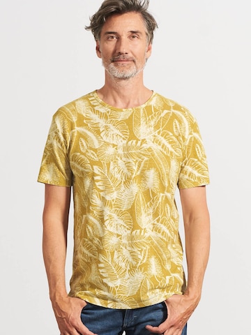 HempAge Shirt ' T-Shirt Jersey Jungle Print ' in Yellow: front
