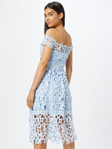 Robe de cocktail Chi Chi London en bleu