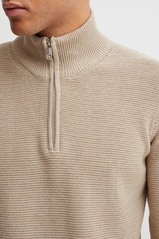 11 Project Sweater in Brown