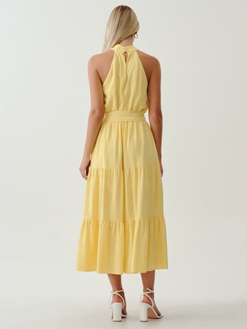 Tussah Dress 'KARLIA' in Yellow: back