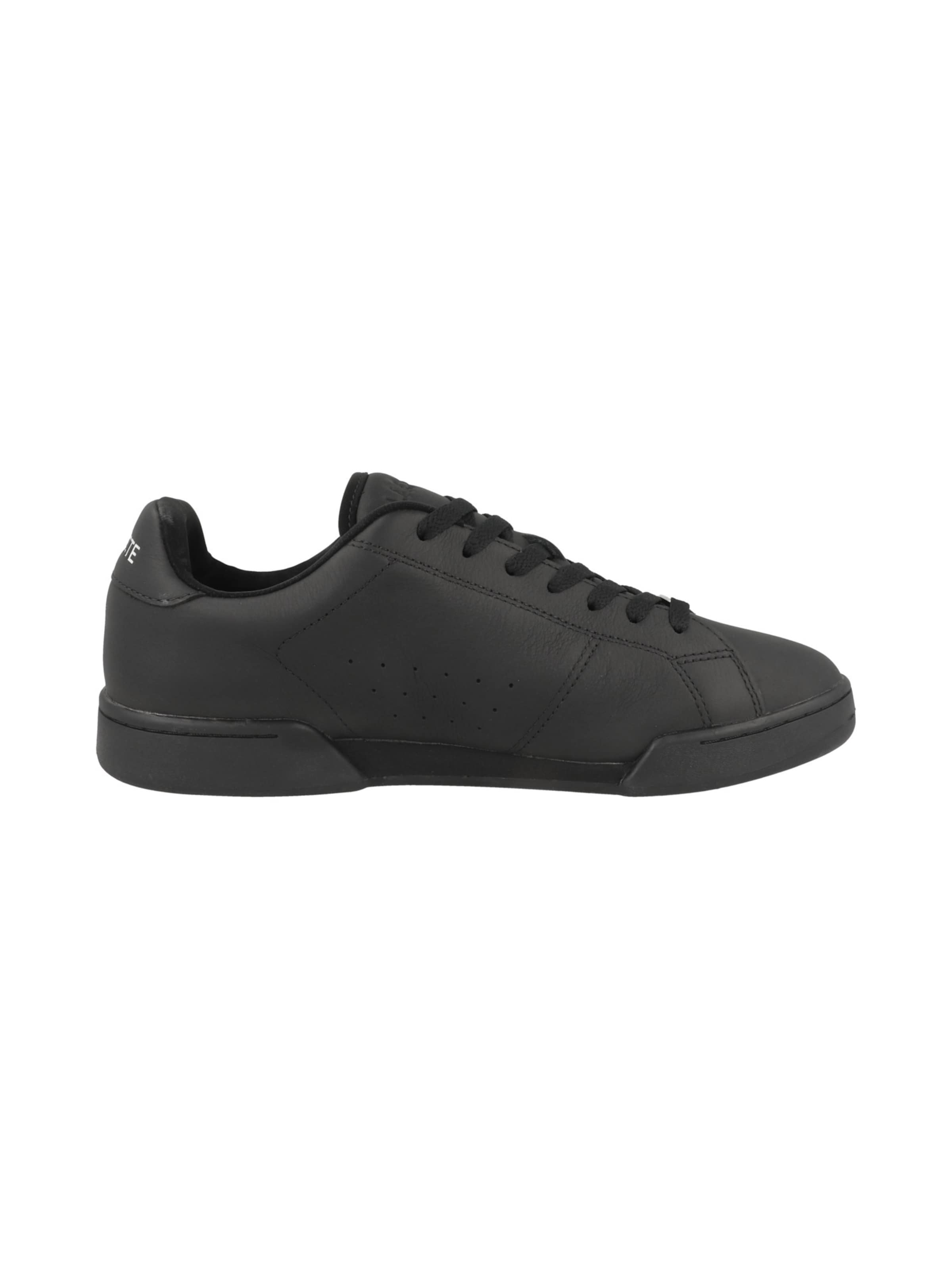 Baskets basses 'Carnaby Cup' LACOSTE en noir