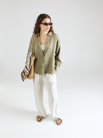 Camicia da donna 'MELANEY QUEENY' di VERO MODA in verde