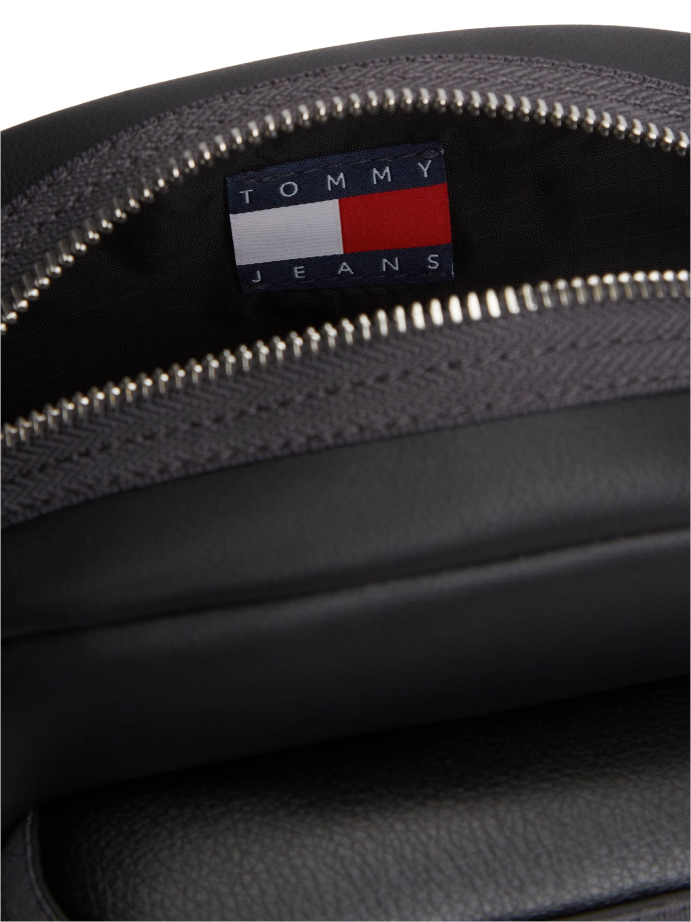 Tommy Jeans Axelremsväska i svart