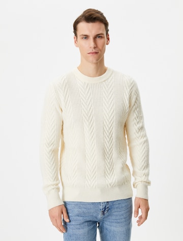 Koton Sweater in White: front