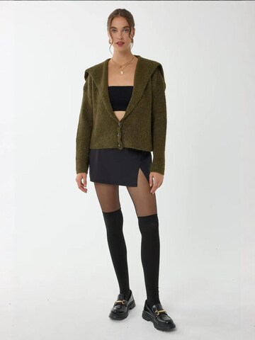 Cardigan 'Strickjacken' Hiccup en vert : devant
