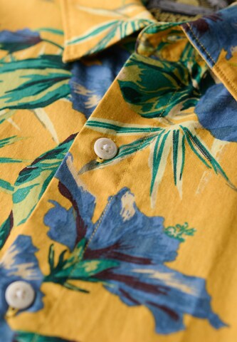 Superdry Comfort fit Overhemd in Geel