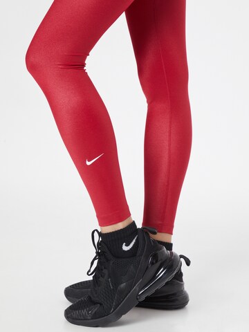 NIKE Skinny Sporthose in Rot