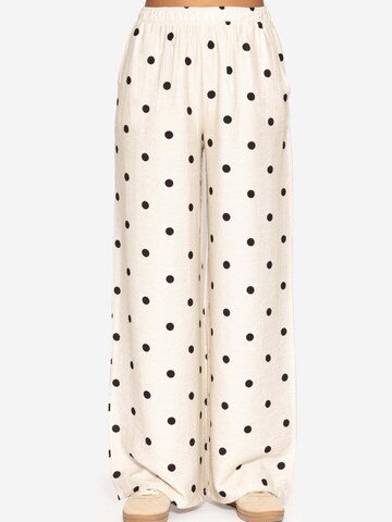 SASSYCLASSY Loose fit Pants in White