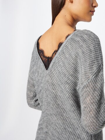 VERO MODA Pullover 'STINNA' in Grau