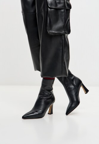 Bottines CESARE GASPARI en noir