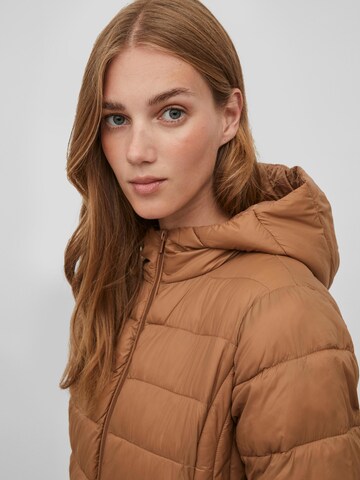 VILA Between-seasons coat 'Sibiria' in Brown