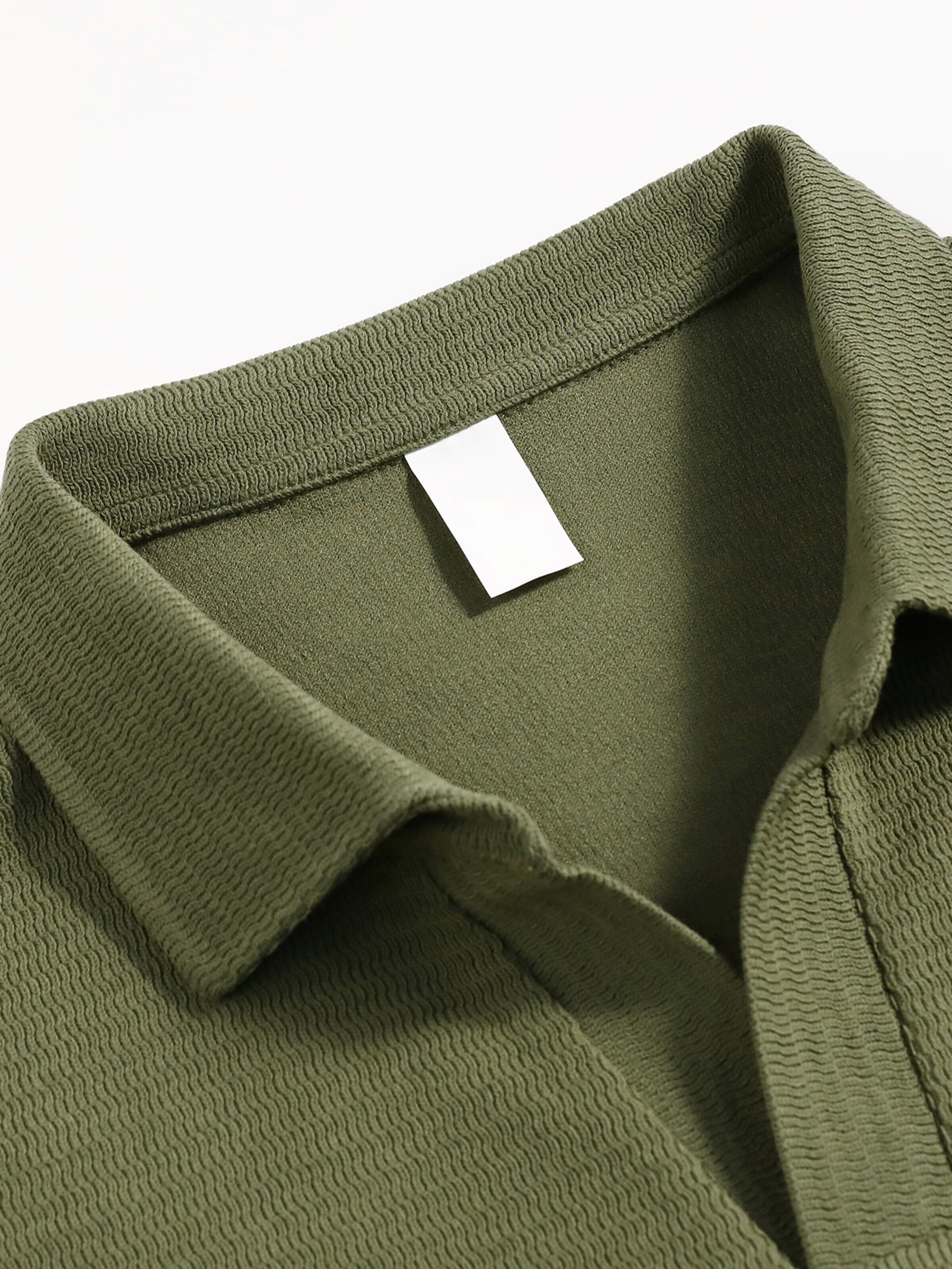 ALLTHEMEN Shirt 'Schwinge' in Green