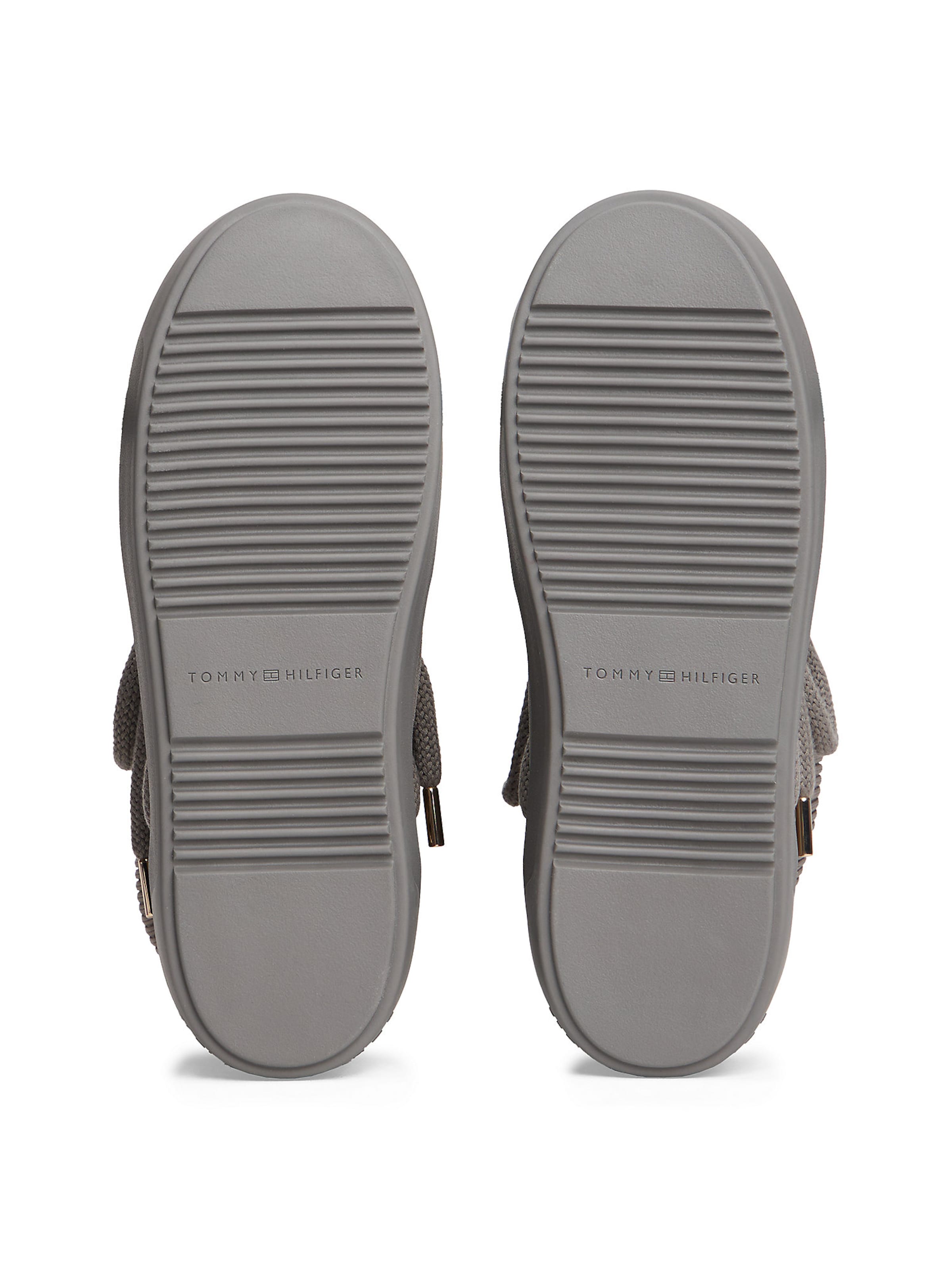 TOMMY HILFIGER Snowboots in Grijs