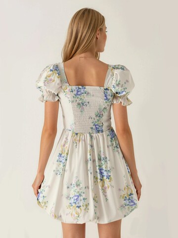 Busem Dress in White
