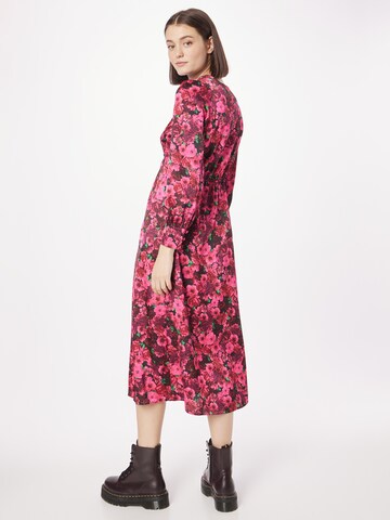 Rochie de la Dorothy Perkins pe roz
