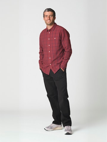 Klitmøller Collective Regular fit Button Up Shirt ' CARTER ' in Red: front