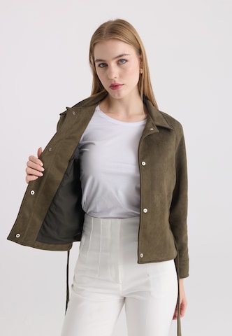 Felix Hardy Between-Season Jacket in Green
