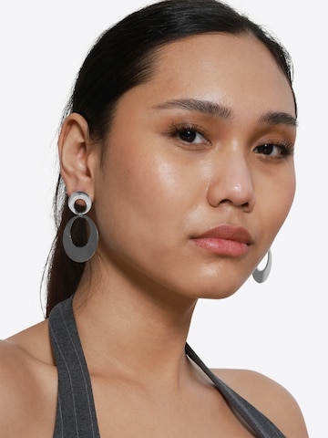 Heideman Earrings 'Drusus' in Silver: front