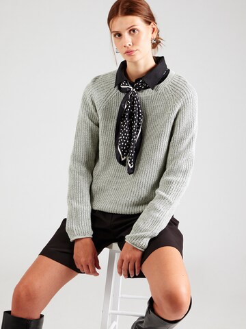 QS Pullover in Grün: Vorderseite