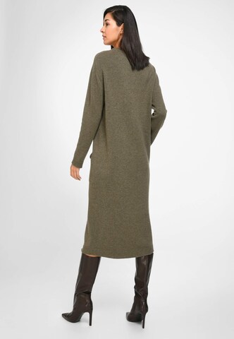 include Knitted dress in Green