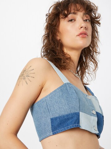 Monki Top in Blauw