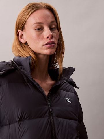 Calvin Klein Jeans Overgangsjakke 'ESSENTIAL' i blå