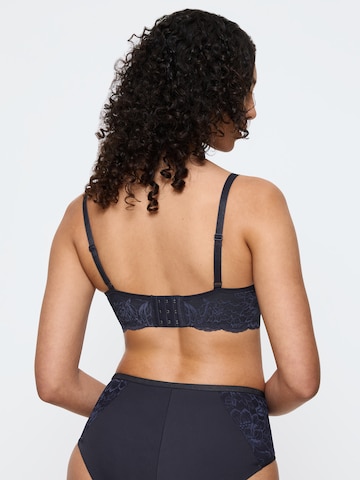 TRIUMPH T-shirt Bra ' Amourette Charm ' in Grey