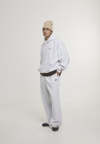 Karl Kani Sweatshirt in Grey
