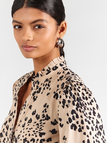 Chemisier 'SANAH' NÜMPH en beige