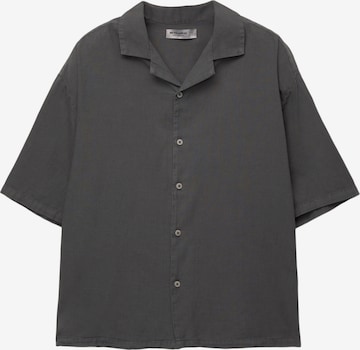 Pull&Bear Button Up Shirt in Grey: front