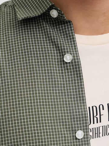 JJ Rebel Regular fit Πουκάμισο 'JREBGAVIN' σε πράσινο