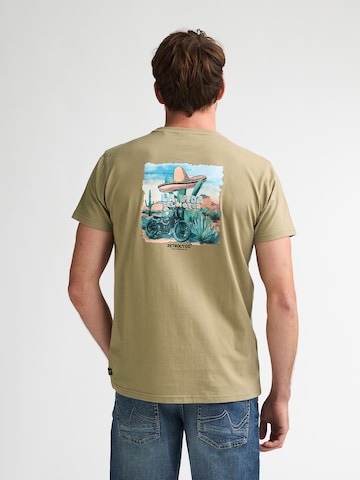 T-Shirt Petrol Industries en marron : devant