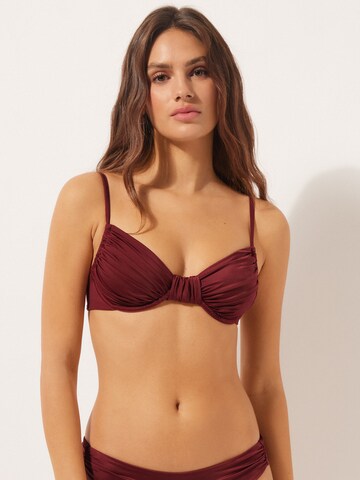CALZEDONIA Balconette Bikini Top in Red: front