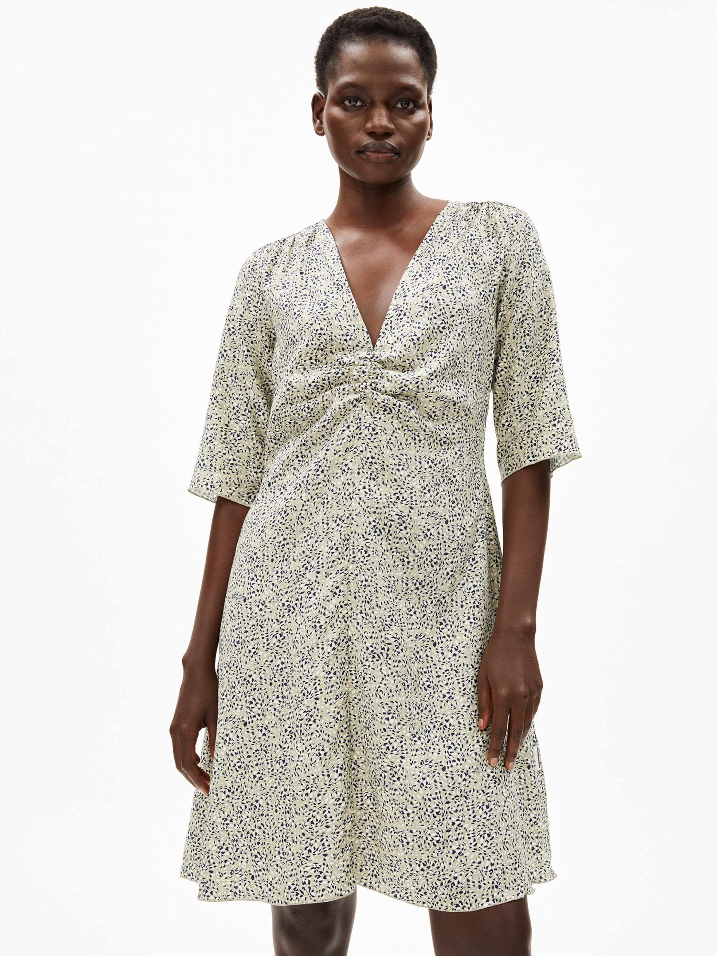 ARMEDANGELS Kleid ' LILAAT WATERDROP ' in Grün: Vorderseite