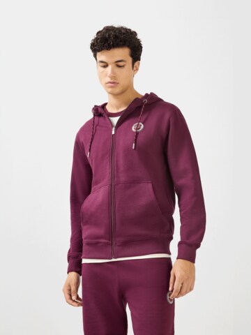 FC BAYERN MÜNCHEN Zip-Up Hoodie in Red: front