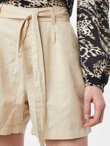 Loosefit Pantaloni con pieghe di ESPRIT in beige