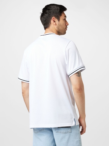 T-Shirt FUBU en blanc