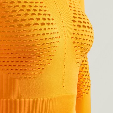 ADIDAS BY STELLA MCCARTNEY Koszulka funkcyjna 'TrueStrength' w kolorze żółty