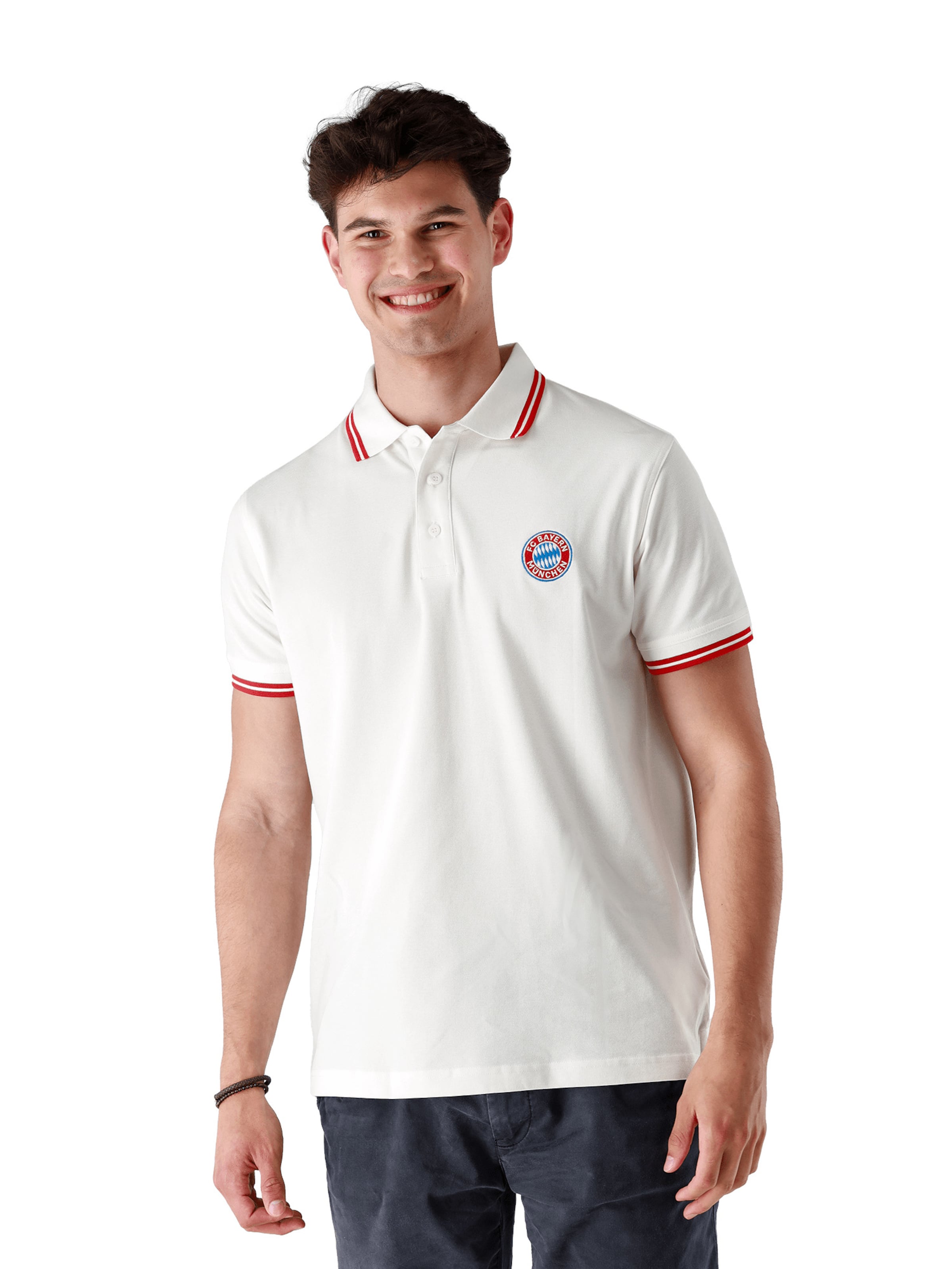 FC BAYERN MÜNCHEN Shirt 'Essential' in White: front