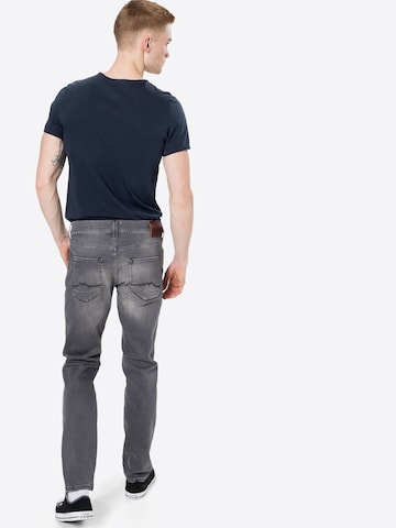 MUSTANG Skinny Jeans 'Vegas' i grå