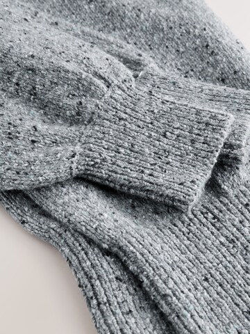 Next Pullover in Grau