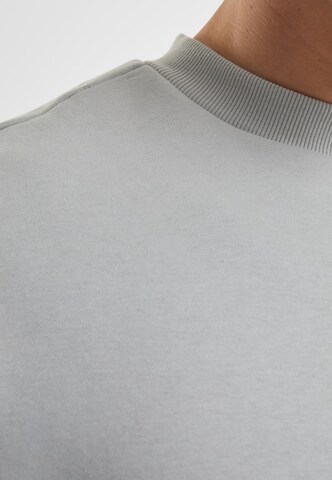 Felpa di Urban Classics in grigio