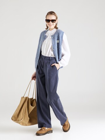 s.Oliver Wide leg Pleat-Front Pants in Blue