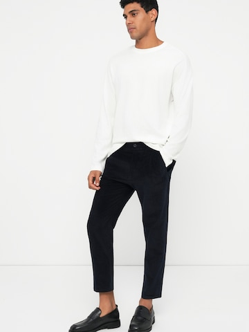 DRYKORN Slimfit Chino nadrág 'CHASY' - kék