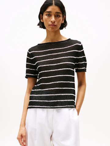 Pulover de la TOMMY HILFIGER pe negru: față