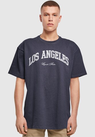 MT Upscale Shirt 'L.A. College' in Blauw: voorkant