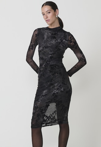 KOROSHI Dress in Black